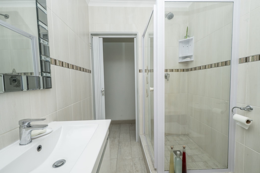 3 Bedroom Property for Sale in De Oude Spruit Western Cape